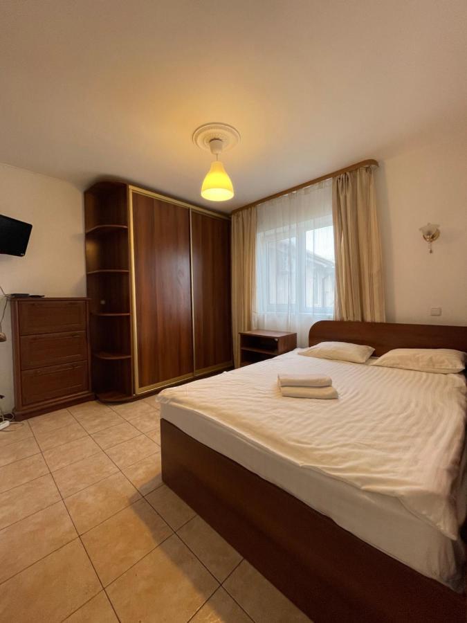Apartments With Kitchen And Garden Kiev Extérieur photo